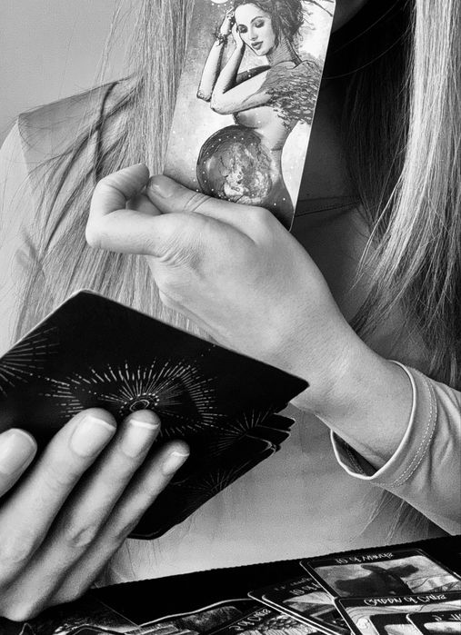 Wróżka-Profesjonalne wróżby, tarot, energia i duchowe wsparcie