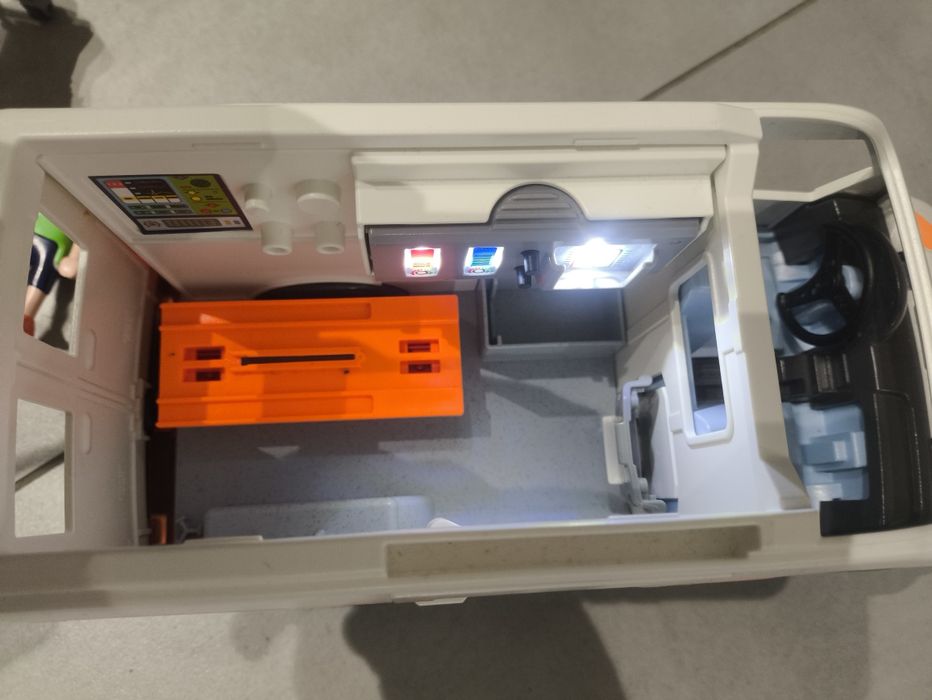 Playmobil Karetka 70049