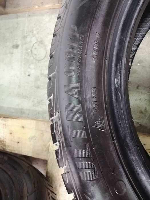 215/55 R17 пара зимових шин Goodyear Ultra Grip Performance