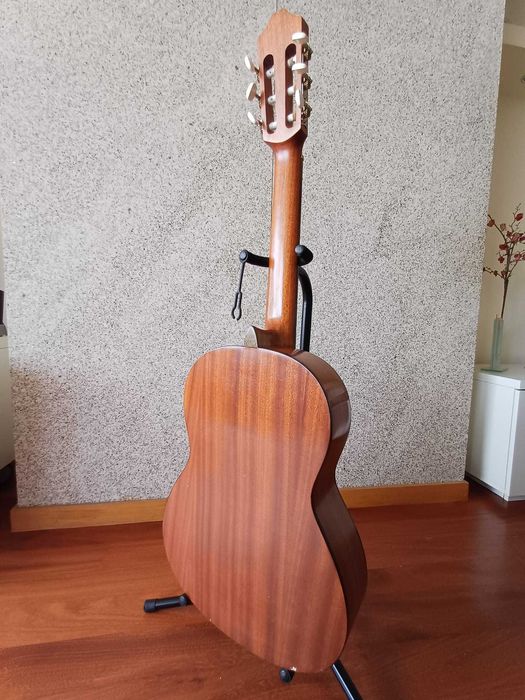 Guitarra Clássica APC 1/2 Bom estado