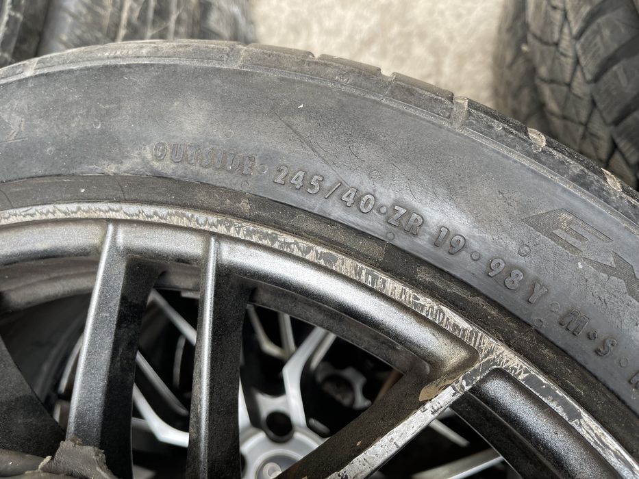 Диски R19 5 112 титани шини 245 40 19 резина