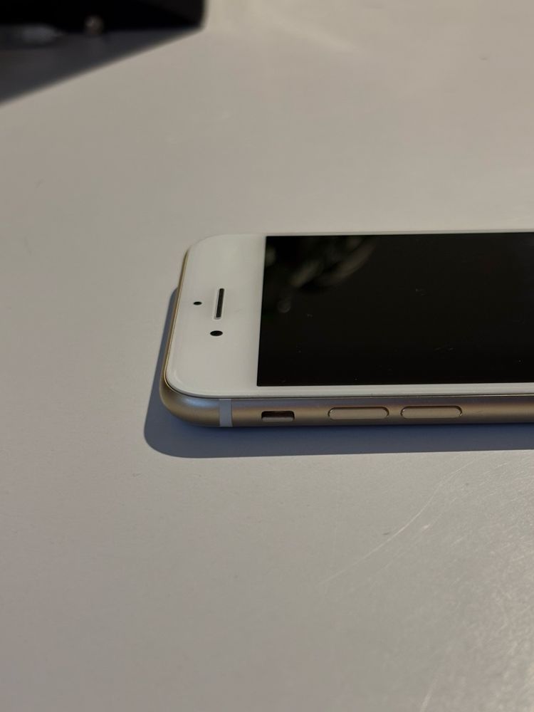 Iphone 7 plus zloty