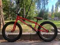 Bmx Eastern Element