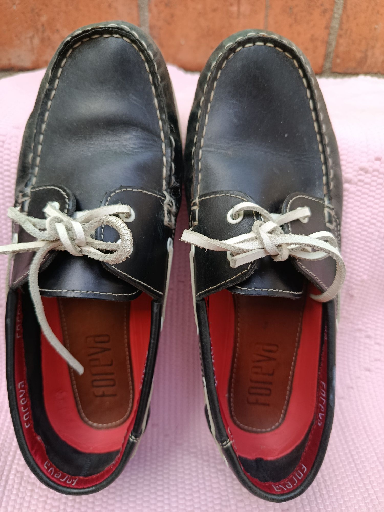 Sapatos de vela, em pele Foreva