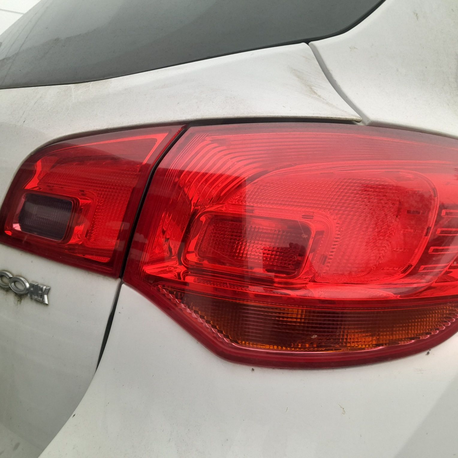 Lampy tył opel astra J lift  2014r  combi