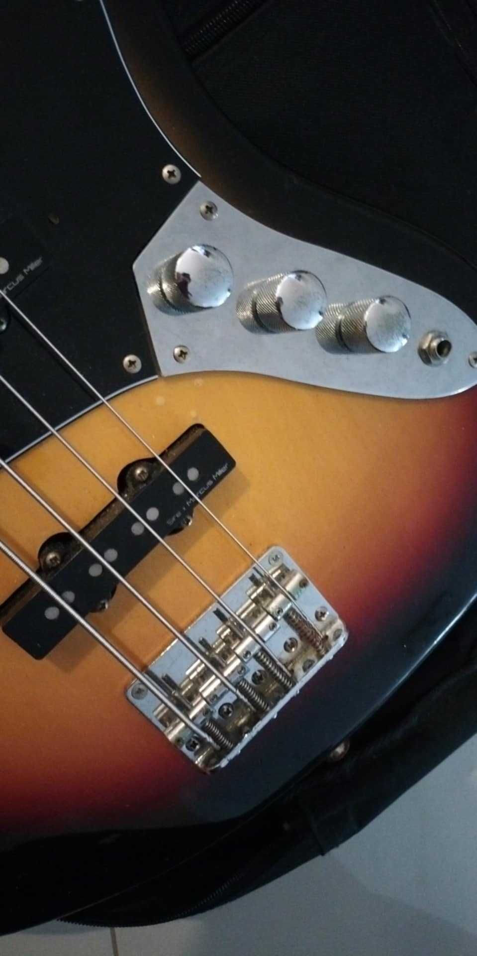 gitara basowa fender