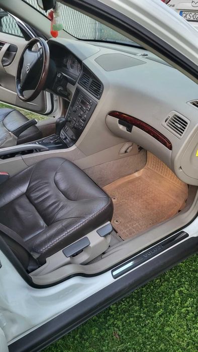 VOLVO XC 70, cross country