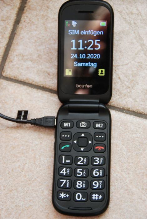 Telefon komórkowy Beafon SL670 czerwono-czarny z Niemiec bez simloca