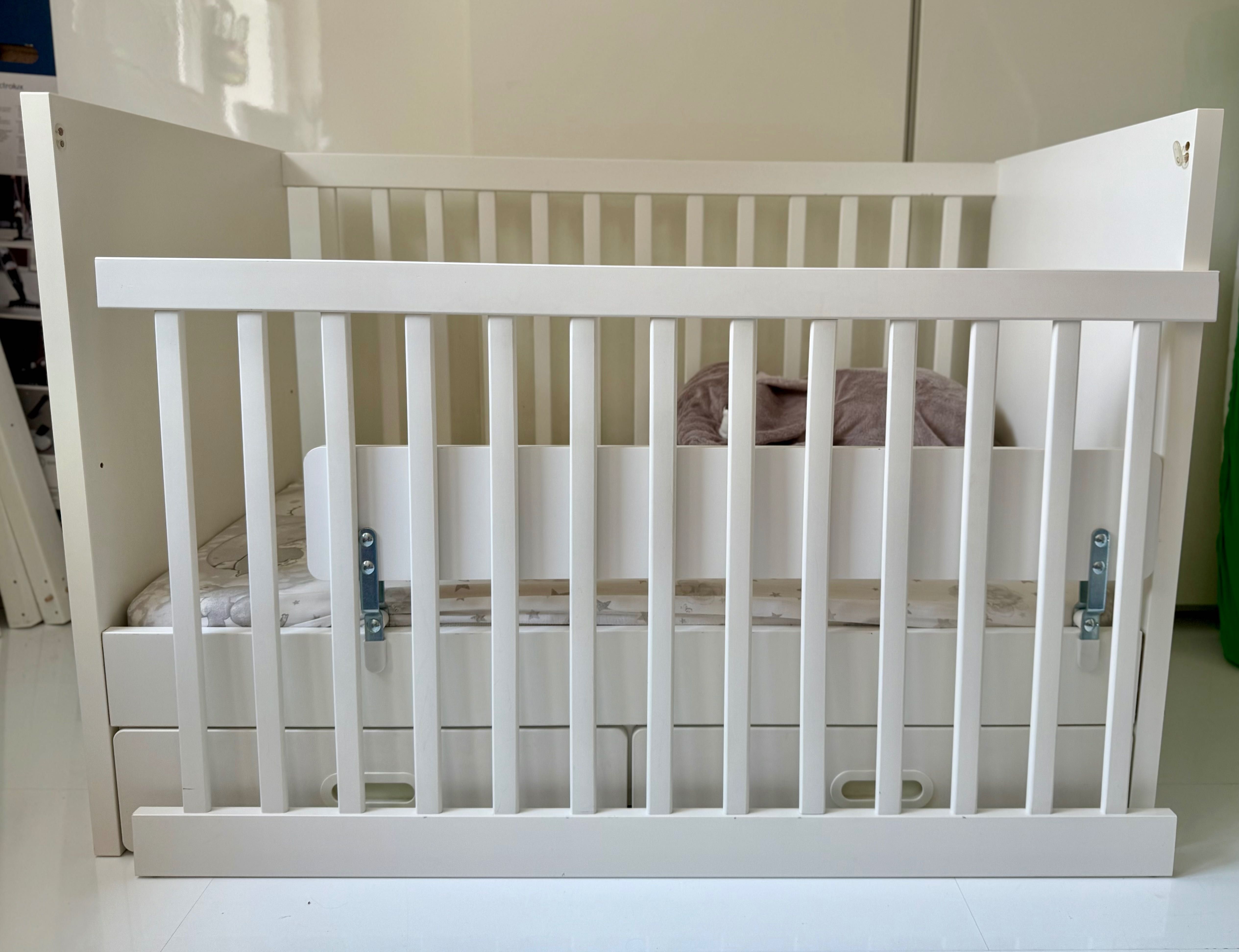 Sprzedam łóżeczko STUVA z szufladami - IKEA