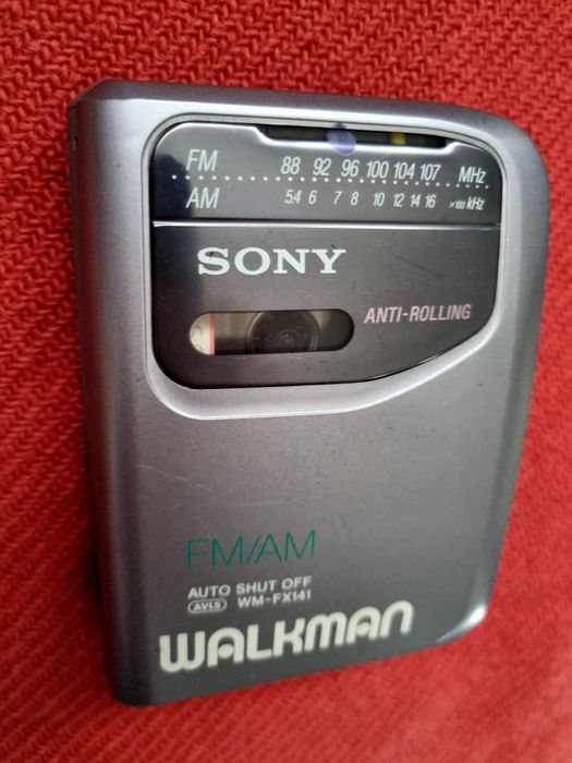 Walkman Sony WM FX 141 ładny jest