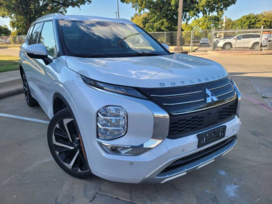 Mitsubishi Outlander SEL Special Edition      2022