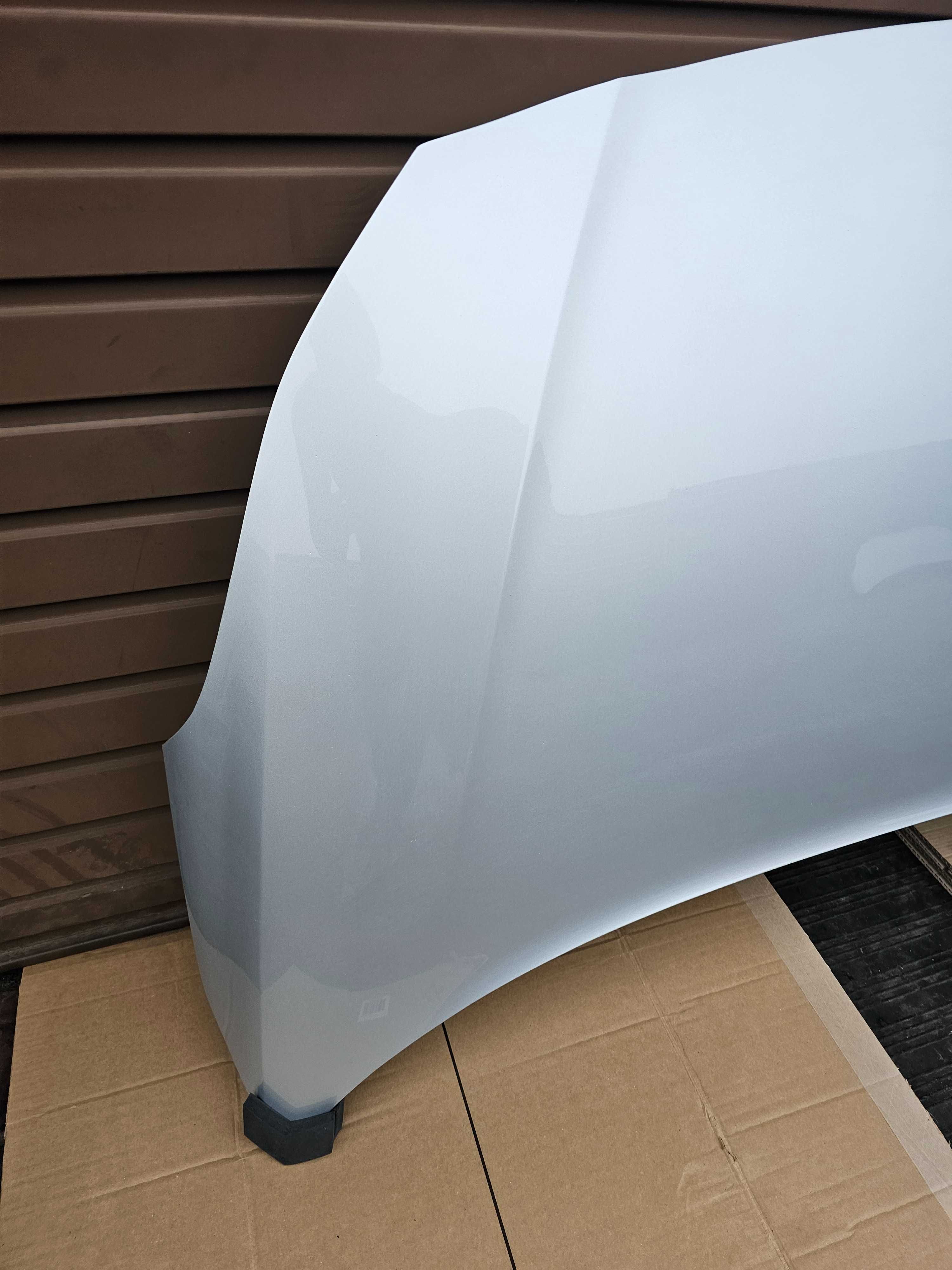 Opel Corsa E Maska Pokrywa Silnika Kolor Z176 IDEALNA