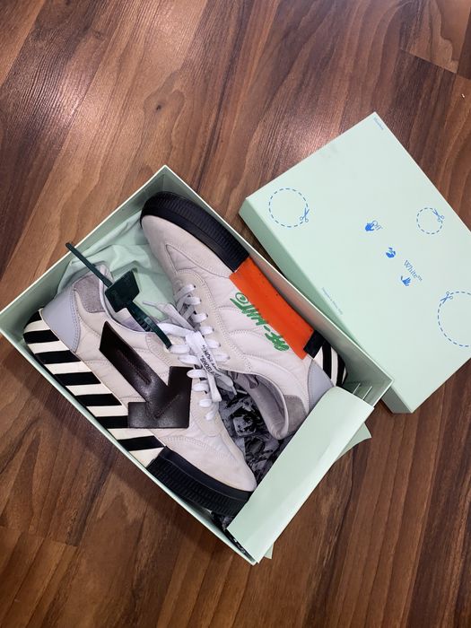 Off White Vulcanaized Shoes Low