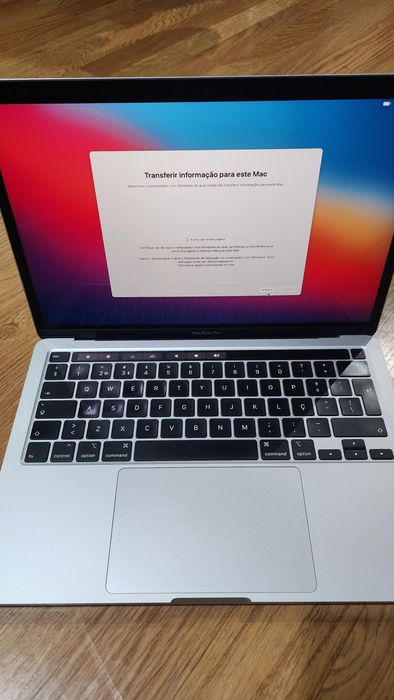 Portátil apple com carregador