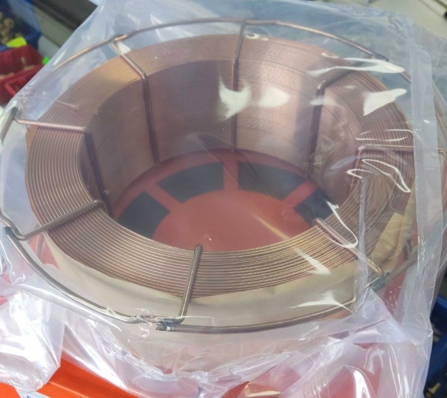 Drut spawalniczy 15 kg. fi 1 ,fi 1,2"