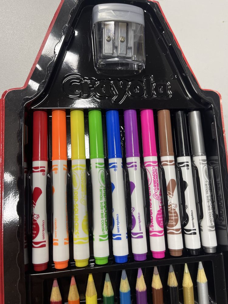 Пенал для творчості Crayola новий