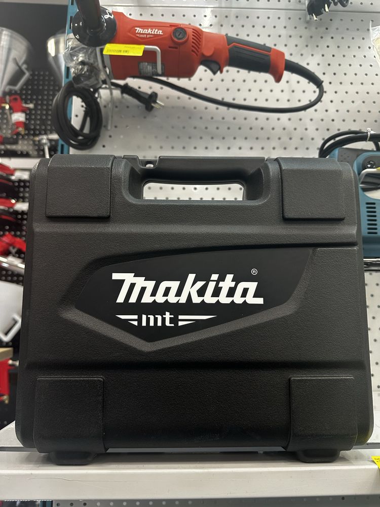 Makita-Дриль ударна акційна ціна з набором інструментів у кейсі