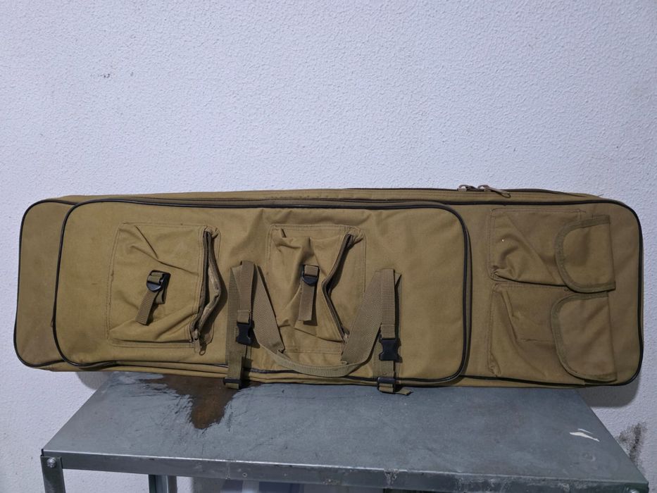 Mala arma airsoft
