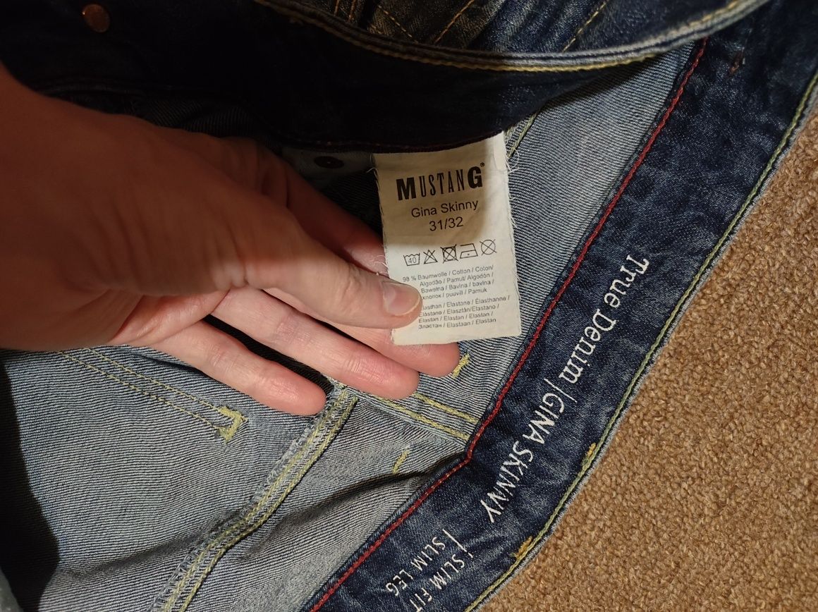 Damskie spodnie jeans Mustang 31/32 stan bardzo dobry idealny