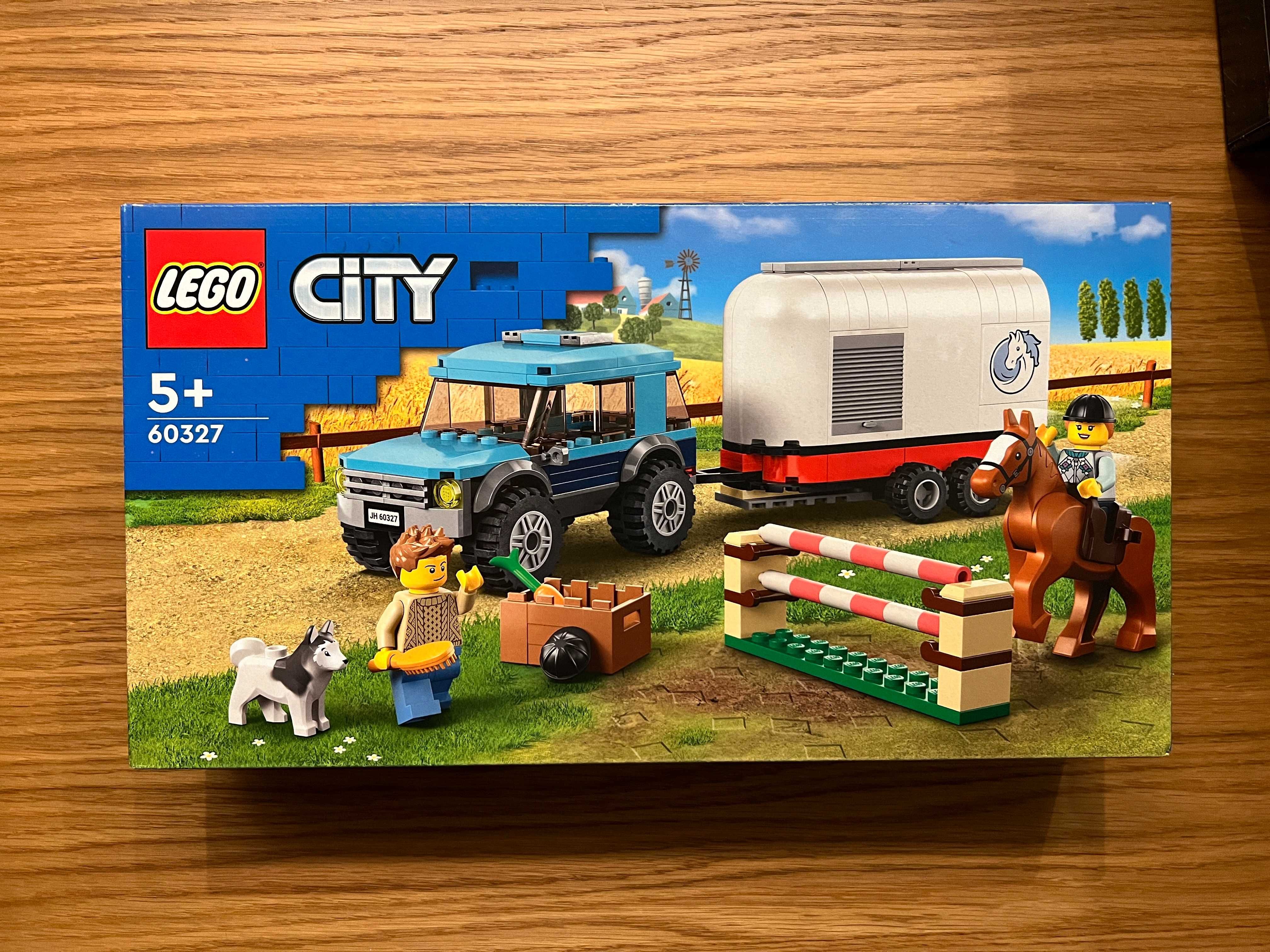 LEGO City 60327 - Przyczepa do przewozu koni