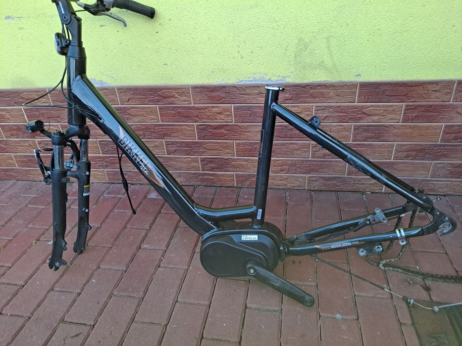 Rama z silnikiem do roweru elektrycznego