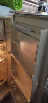 Холодильник АИСТ  Рабочий
