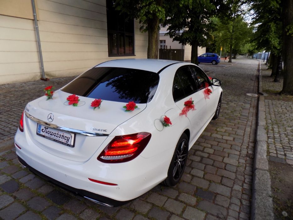 Auto do ślubu. Mercedes W213 do wynajęcia na ślub.