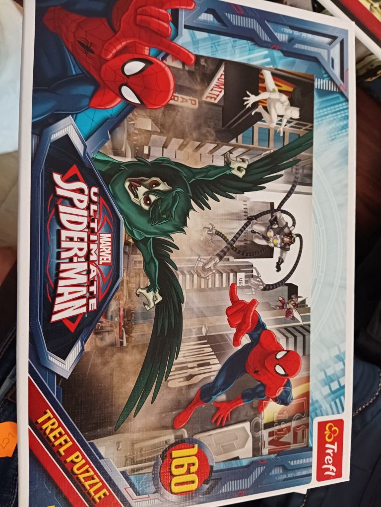 Puzzle spider man