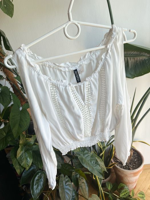 H&M Divided, wiskozowa biała bluzka hiszpanka, ażurowa