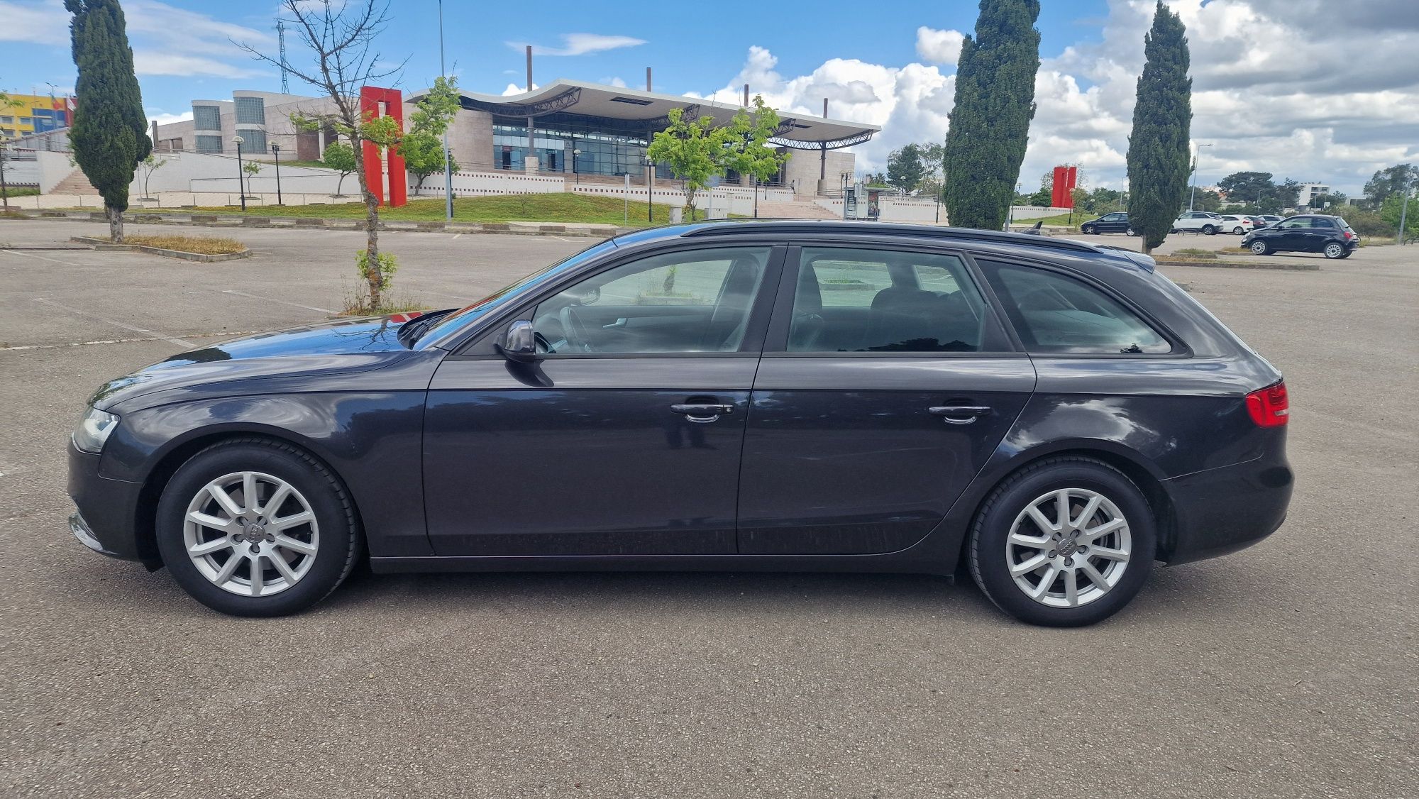 Audi A4 Avant 2.0 TDI  100% pele IMPECAVEL