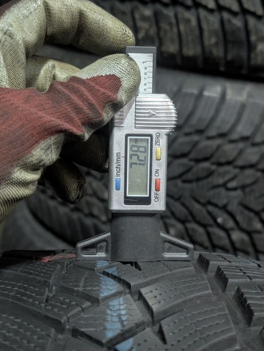 Шини зимові 235 40 r 20 Goodyear резина колеса gtyres