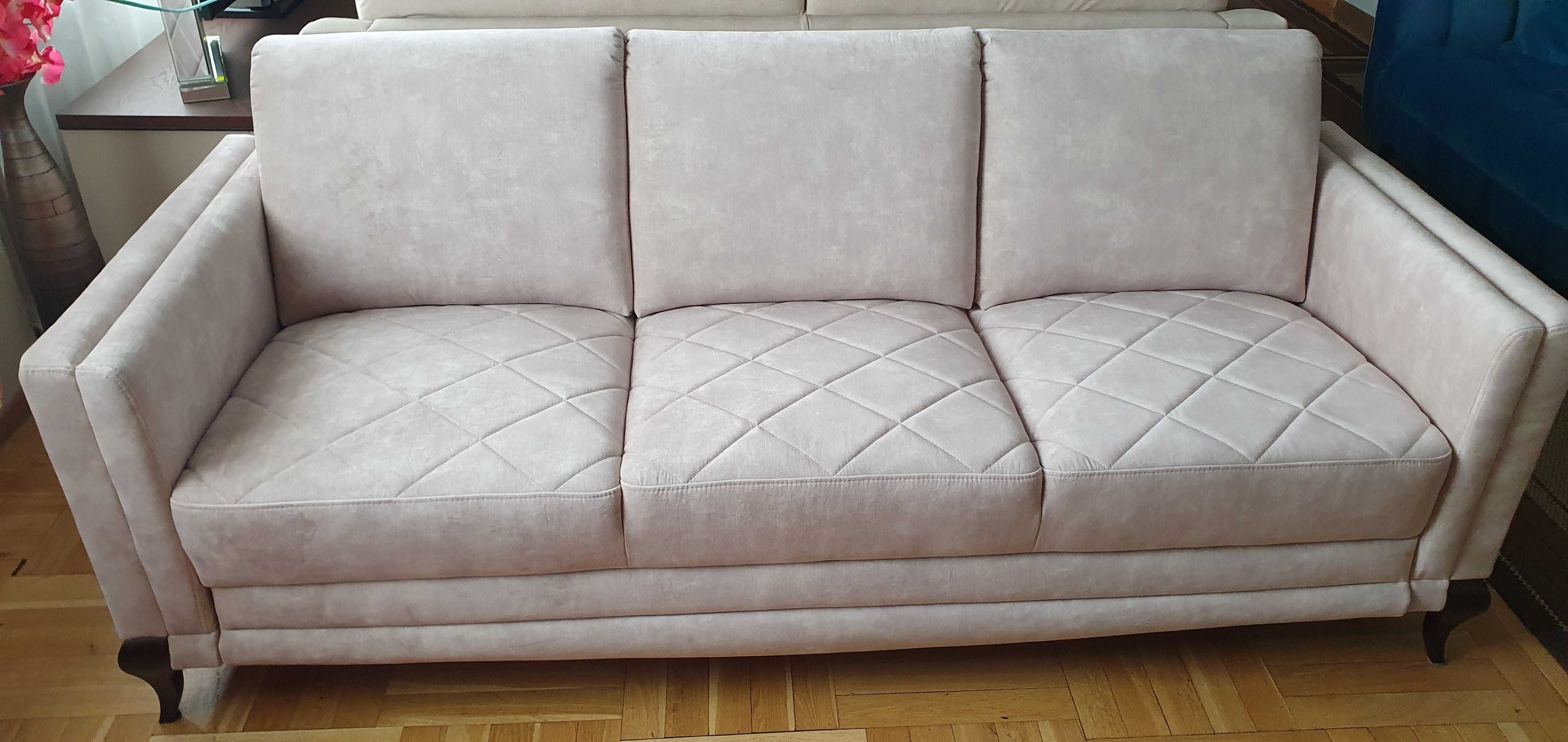 Elegancka sofa LAVIANO z funkcją spania Bydgoskie Meble