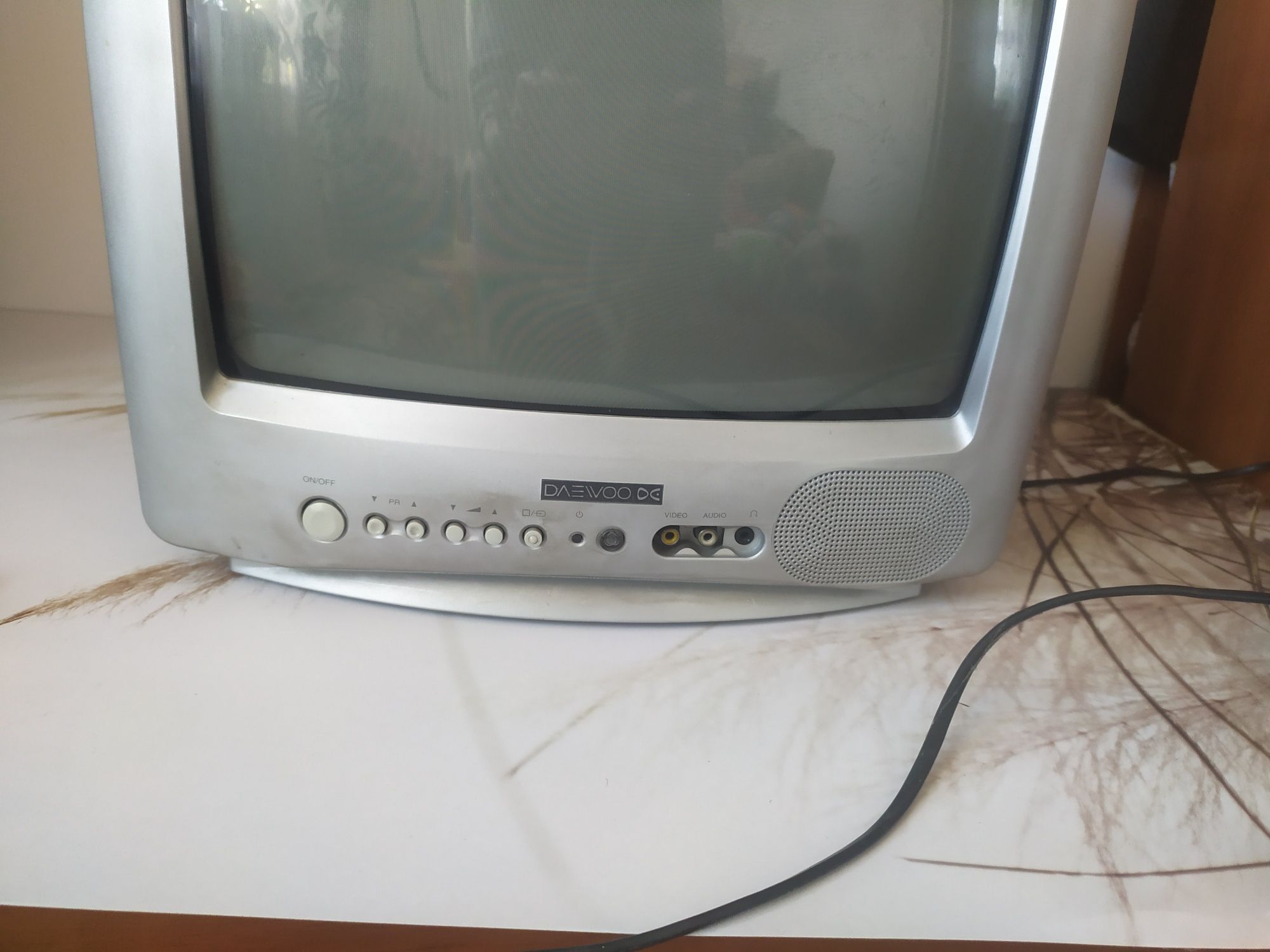 Telewizor mały  daewoo 14 cali