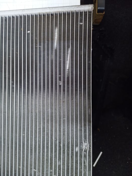 Радіатор кондиціонера Cadillac Lyriq