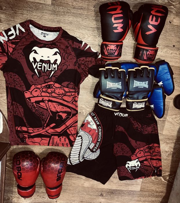 Продам форму для кик бокса или других видах спорта