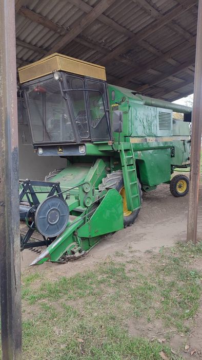 Продам комбайн Джон дір 1052