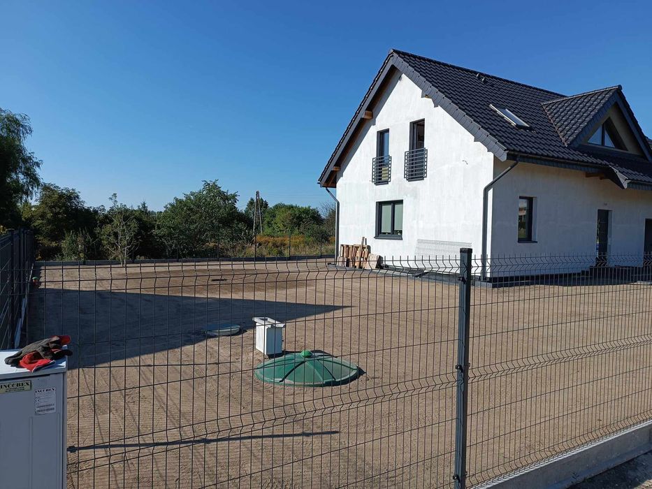 Trawa z rolki,, karczowanie, nawodnienie, glebogryzarka,czyszczenie