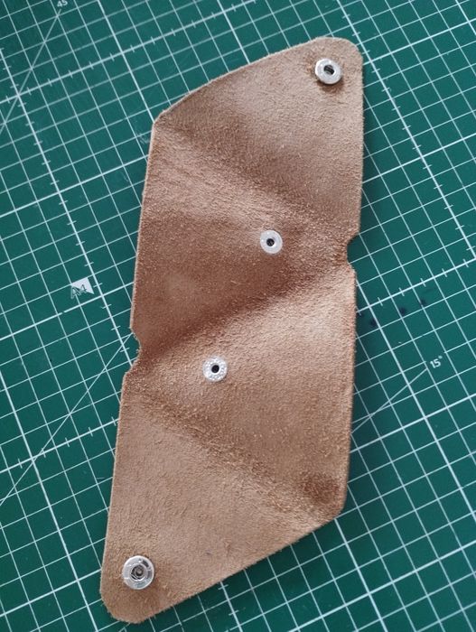 Porta moedas triângulo em pele handmade