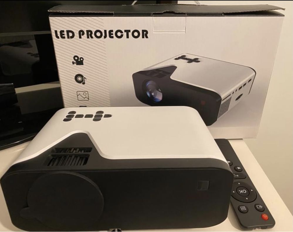 Projector 3000lumens 1080p -novo 2 anos garantia