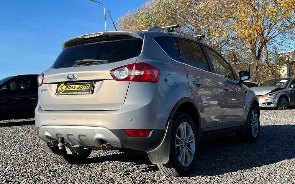 Ford Kuga 2012 рік