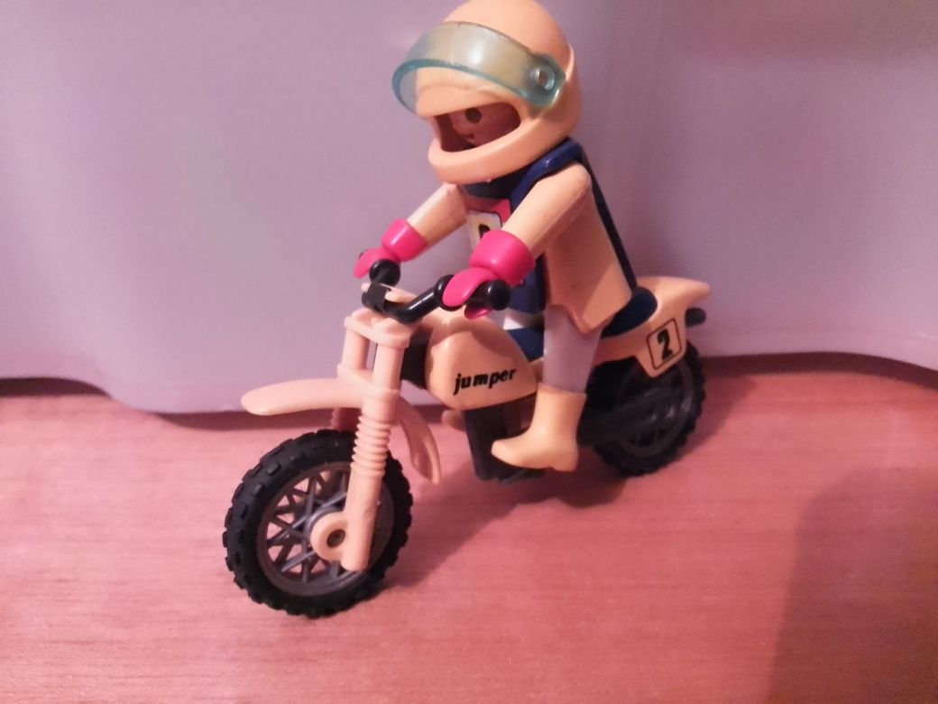 Figura Playmobil + mota