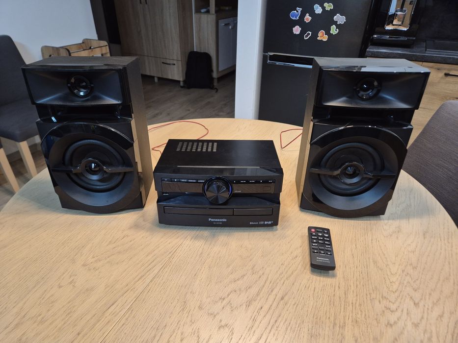 Miniwieża Panasonic SC-UX102