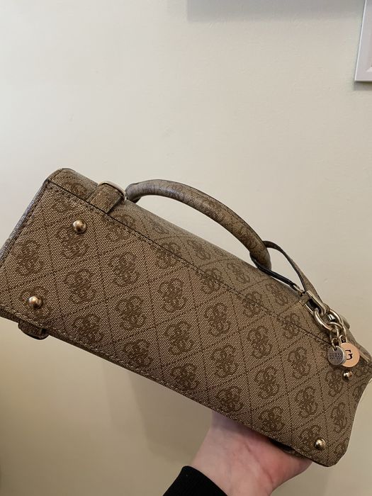 Guess Сумка Жіноча HWESG9  Коричнева