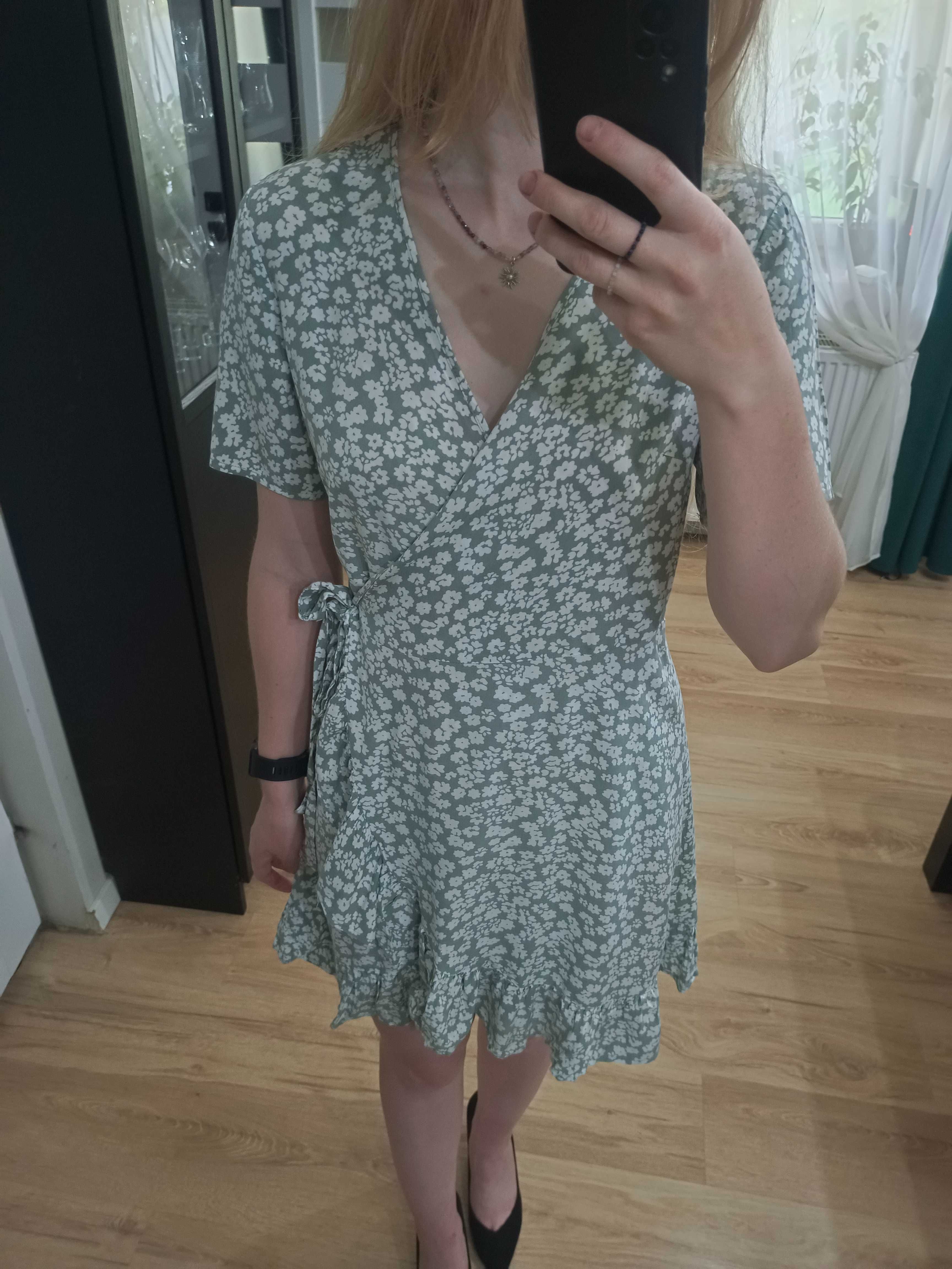 Zielona khaki sukienka w kwiatki - Only - rozmiar M