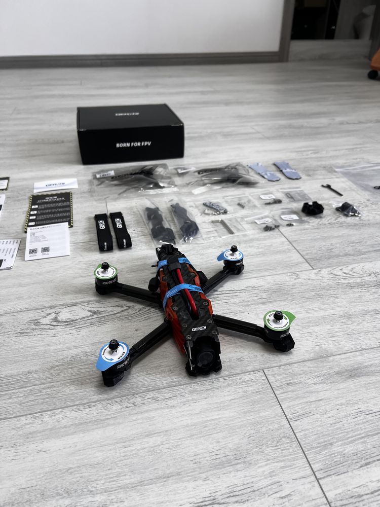 GEPRC Vapor-X5 O4 Pro Freestyle FPV Drone 5-дюймовий цифровий дрон