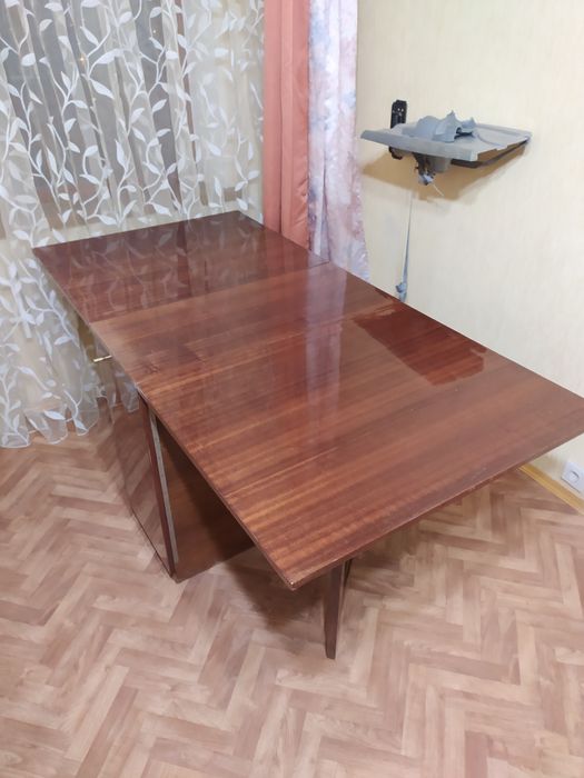 Продам стол раскладной