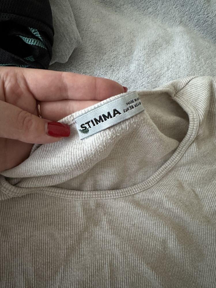 Продам пакет речей м-л