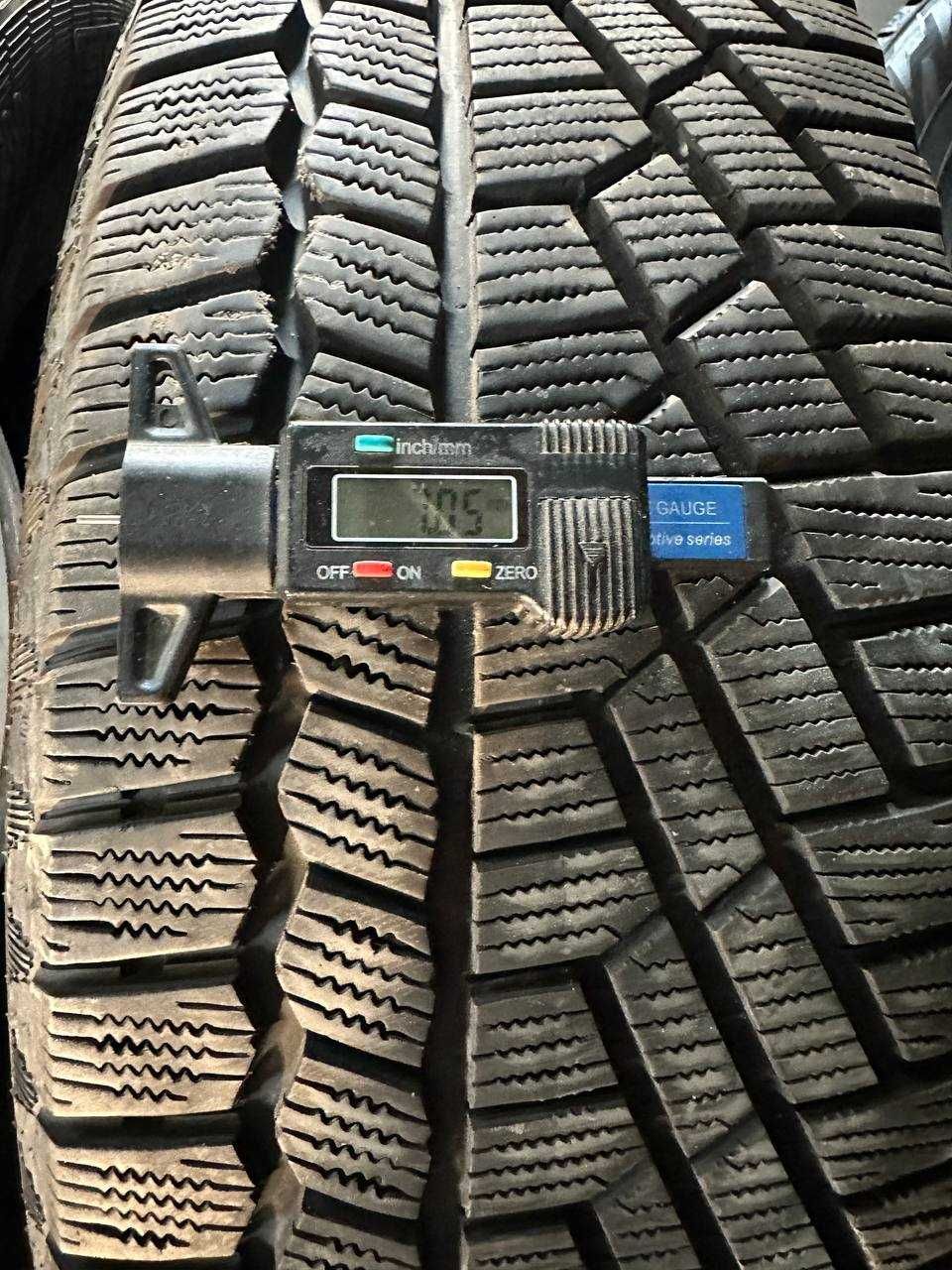 Зимові шини / резина зимняя  215 70  R 16 Gislaved + Nokian