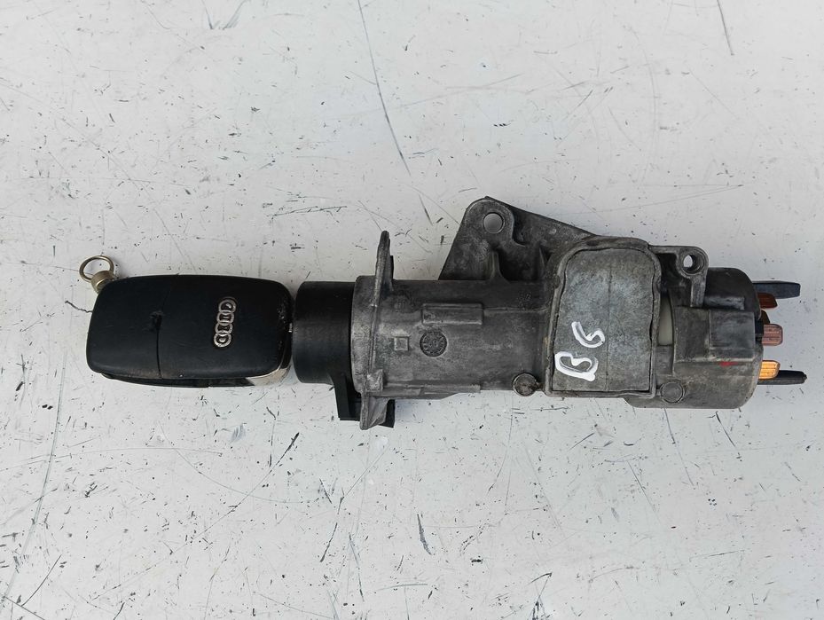 Stacyjka z Kluczykiem Audi A4 b6 Sprawna WYSYŁKA