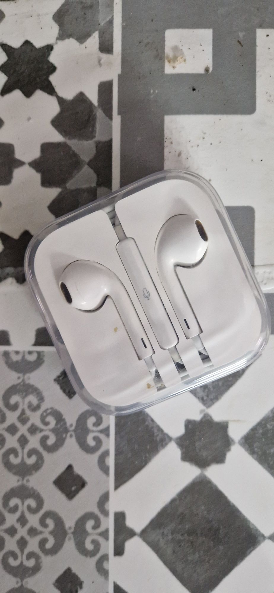 Apple earpods com conector lightning